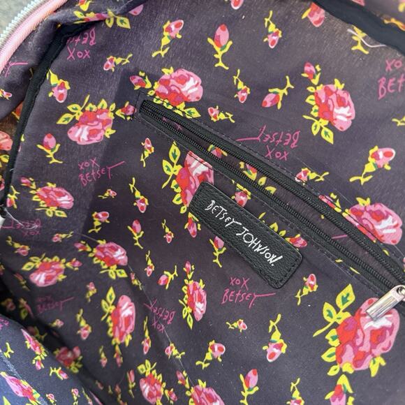 Betsey Johnson Heart Quilted Pink Backpack Floral Lining Medium Size Bag - Picture 5 of 9